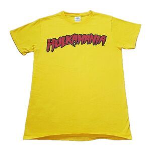 Vintage Y2K Hulk Hogan Hulkamania Sz Small Mens Yellow T-Shirt WWF Hollywood WWE